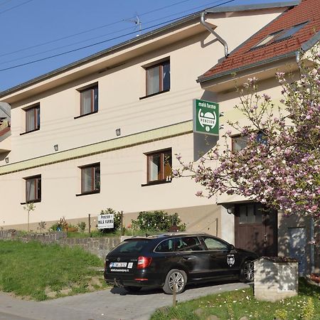 Penzion Mala Farma Nemojany Buitenkant foto